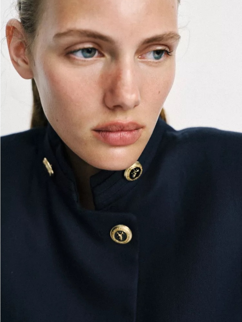 Zara Blogger favorite Navy Blue Fitted Blazer with Gold Buttons Feminine Size M - Picture 4 of 10